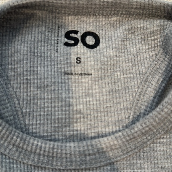 Cropped Gray Waffle Tank w/Racer Back. Size Small - Picture 6 of 6